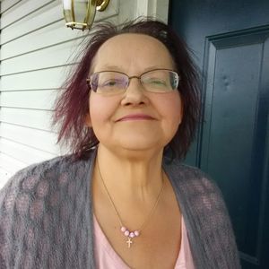 Meet your Posher, Lorraine